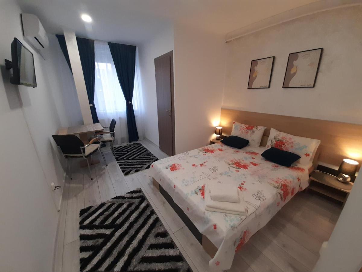 Studio Elvetia Apartment Deva Ngoại thất bức ảnh